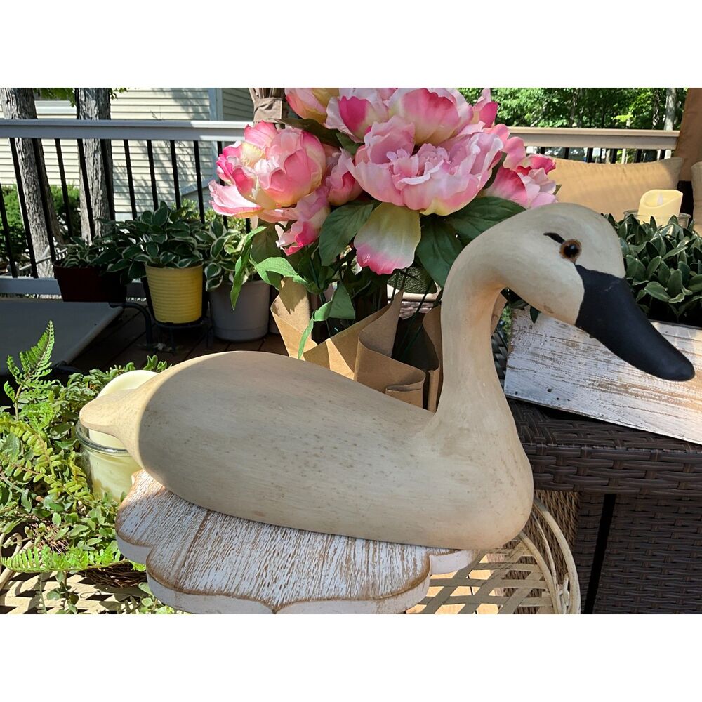 Vintage hand carved wooden swan beautiful cottage decor piece